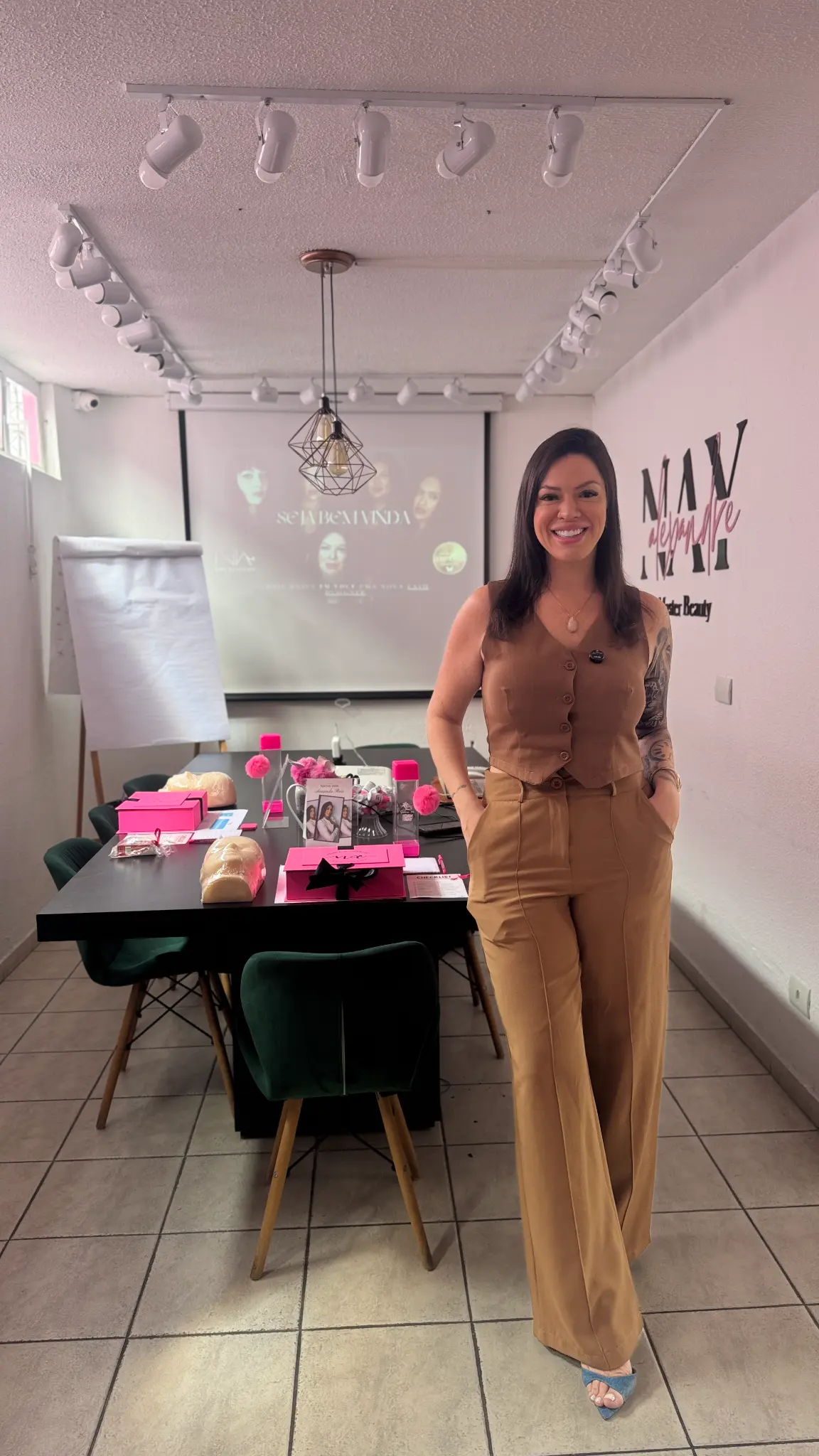 Nay Alexandre Lash Designer